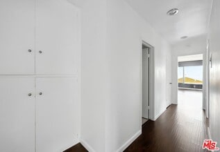 7550 Fountain Ave in West Hollywood, CA - Building Photo - Building Photo