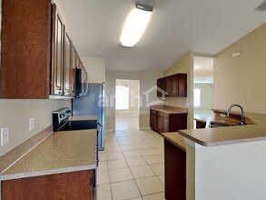 1702 SW Penrose Ave in Port St. Lucie, FL - Building Photo - Building Photo