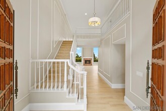 2097 Caminito Capa in San Diego, CA - Building Photo - Building Photo