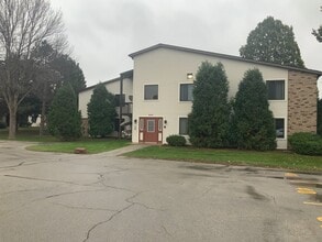 Ashview Terrace in Green Bay, WI - Foto de edificio - Interior Photo