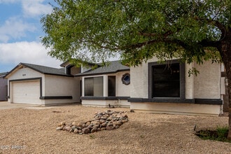 2420 E Garnet Ave in Mesa, AZ - Building Photo - Building Photo