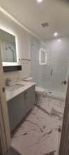 880 Saucier Av in Kelowna, BC - Building Photo - Building Photo
