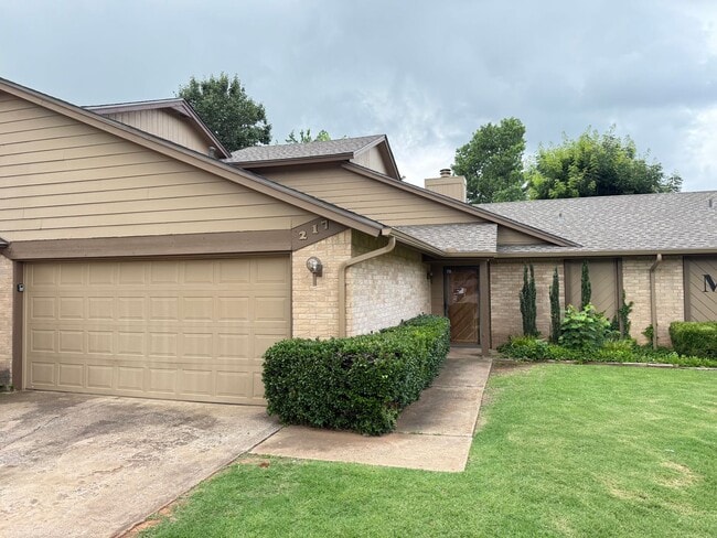 property at 217 Woodbridge Cir