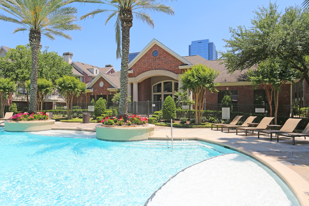 Village on Memorial in Houston, TX - Foto de edificio