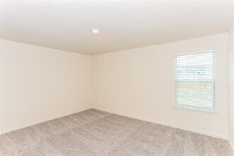 140 Switchback Hl Rd in Newark, TX - Building Photo - Building Photo