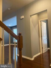 8049 Crescent Park Dr in Gainesville, VA - Building Photo - Building Photo