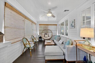 235 10th Ave NE in St. Petersburg, FL - Building Photo - Building Photo