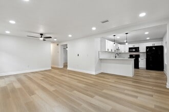 2415 E 20th Ave in Tampa, FL - Building Photo - Building Photo