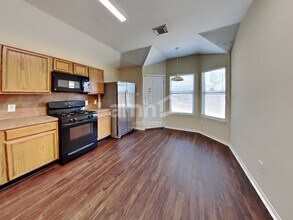 2414 Teal Run Place Dr in Fresno, TX - Building Photo - Building Photo