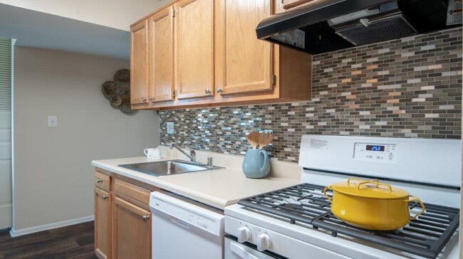 Carriage Hill Apartment Homes in Randallstown, MD - Building Photo - Building Photo