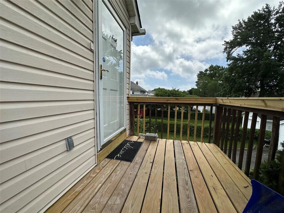 20 Orchard St in Mount Vernon, NY - Building Photo