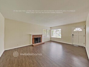 13481 Laurelhurst Rd in Moorpark, CA - Building Photo - Building Photo
