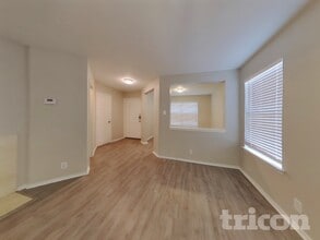 3839 Cherokee Blvd in New Braunfels, TX - Foto de edificio - Building Photo