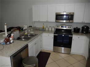 3824 SE 11th Ave in Cape Coral, FL - Building Photo - Building Photo