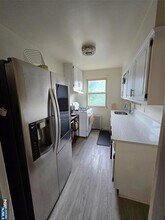 125 Clinton Park Dr in Bergenfield, NJ - Building Photo - Building Photo
