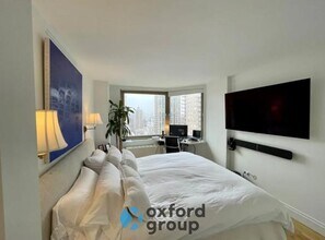 203 East 86th St in New York, NY - Building Photo - Building Photo