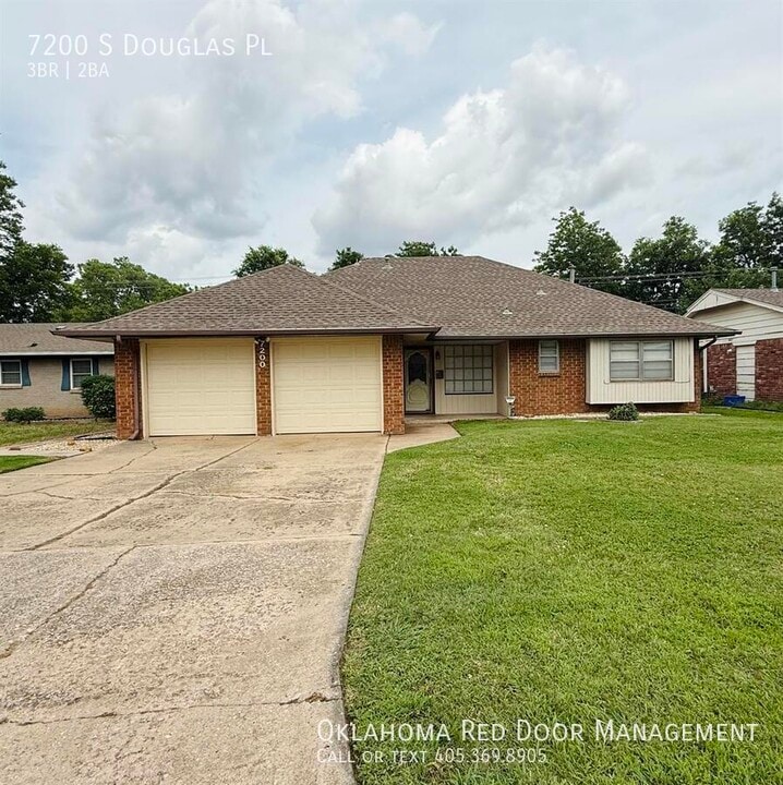 7200 S Douglas Pl in Oklahoma City, OK - Building Photo