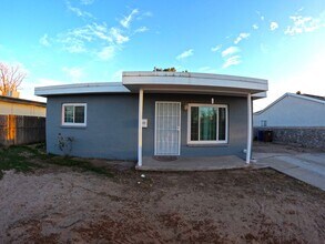 1716 Princess Jeanne Dr in Las Cruces, NM - Building Photo - Building Photo