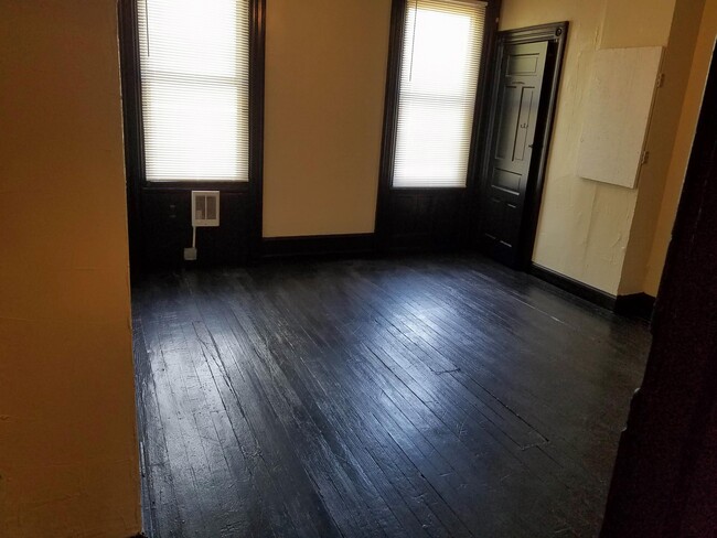 1225 W Allegheny Ave in Philadelphia, PA - Building Photo - Building Photo