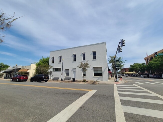 101 N Jefferson St in Perry, FL - Building Photo - Building Photo