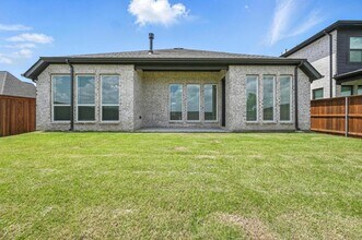 1101 Briar Oak Ln in Mansfield, TX - Building Photo - Building Photo