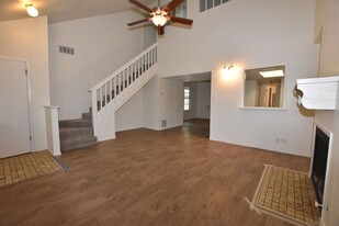 8001 Dowling Cove in Austin, TX - Building Photo