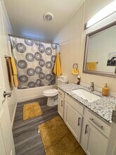 511 Dayton Cir in Los Lunas, NM - Foto de edificio - Building Photo