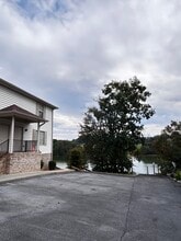 563 Boring Chapel Rd, Unit #12 in Johnson City, TN - Foto de edificio - Building Photo