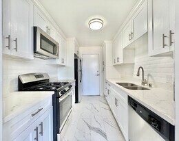 468 South Roxbury in Beverly Hills, CA - Building Photo