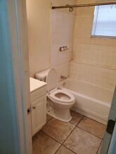 704 Demaret Dr in Columbia, MO - Building Photo - Building Photo