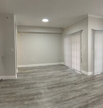 10234 NW 33rd St in Coral Springs, FL - Foto de edificio - Building Photo