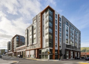 401 Cypress Ave in South San Francisco, CA - Building Photo