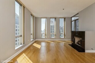 1250 S Michigan Ave in Chicago, IL - Building Photo - Building Photo