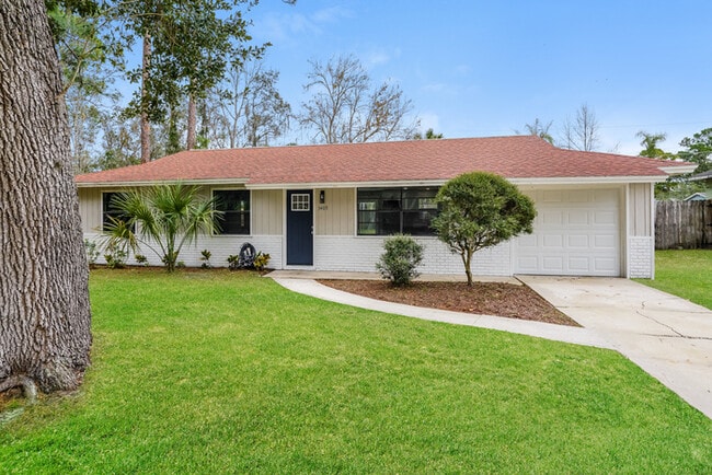 property at 3409 Silver Palm Dr