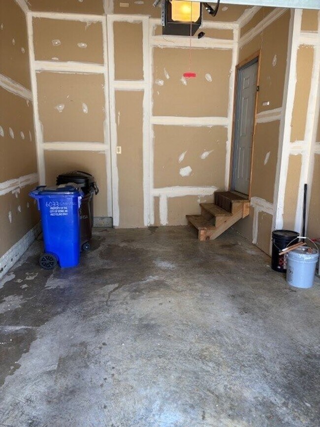 6033 Grenfell Loop in Bowie, MD - Building Photo - Building Photo