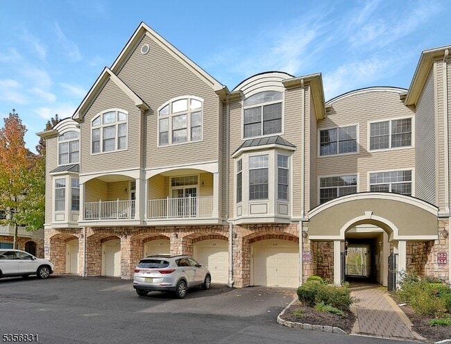 property at 608 Kensington Ln