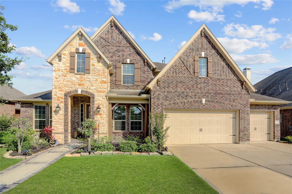 655 Bedias St in Webster, TX - Building Photo