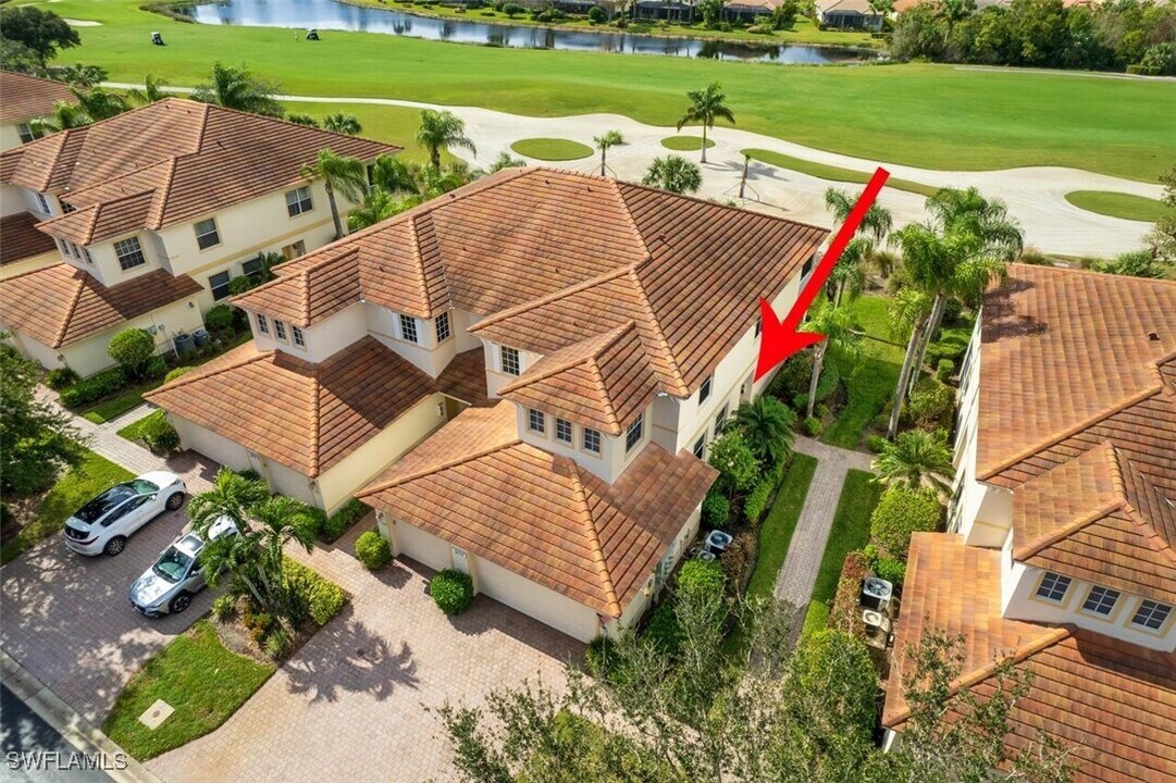 3091 Meandering Way in Ft. Myers, FL - Building Photo