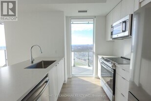 4130 Parkside Village Dr in Mississauga, ON - Building Photo