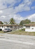 1055 SW 5th St, Unit 8 in Miami, FL - Building Photo