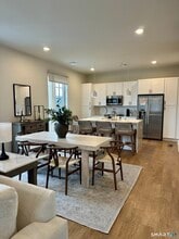 15 Corbin Dr in Darien, CT - Building Photo - Building Photo