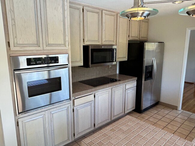 913 Reed Ave in Sunnyvale, CA - Building Photo - Building Photo