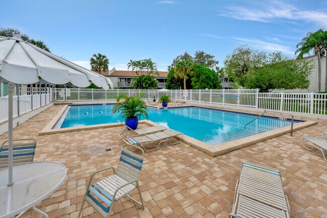 776 116th Ave N in St. Petersburg, FL - Building Photo - Building Photo