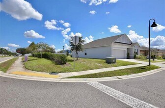 492 Pinecrest Loop in Davenport, FL - Building Photo - Building Photo