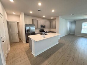 109 Corn Ln in Hutto, TX - Building Photo - Building Photo