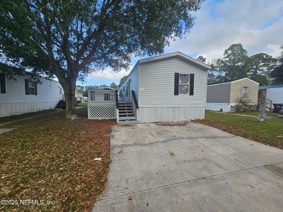9380 103rd St in Jacksonville, FL - Building Photo