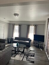 164 Marcy St-Unit -1 in Southbridge, MA - Building Photo - Building Photo
