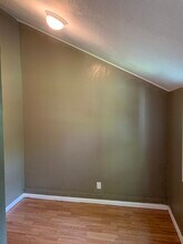 4914 Blue Ln in Kansas City, KS - Building Photo - Building Photo