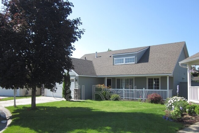 property at 1506 E Vanetta Ave