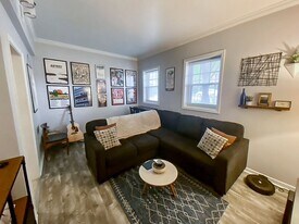 3818 N Sheffield Ave, Unit 3816-G in Chicago, IL - Building Photo